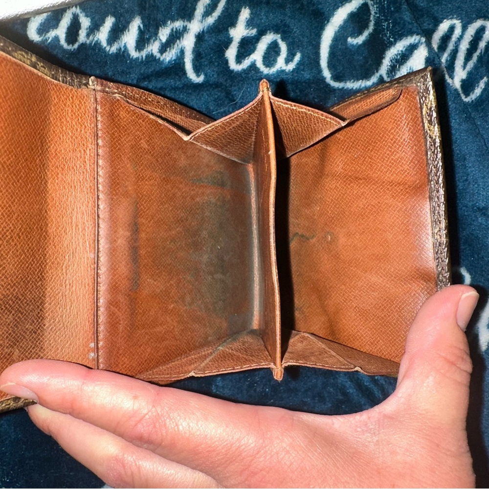 Louis Vuitton Brown Monogram Elise Wallet - Picture 6 of 6